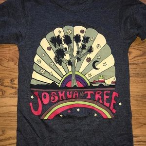 Life Clothing Tee shirt - Joshua Tree - size Small